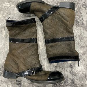 Chanel boots Quilted brown and black